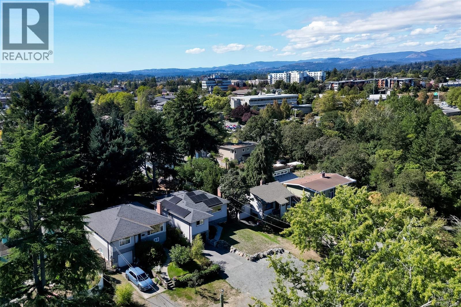 815 Leslie Dr, Saanich, British Columbia  V8X 2Y3 - Photo 63 - 1014064
