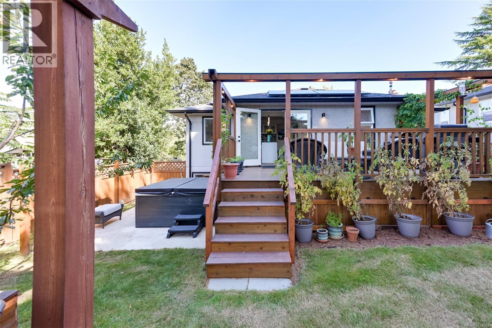815 Leslie Dr, Saanich, British Columbia  V8X 2Y3 - Photo 47 - 1014064