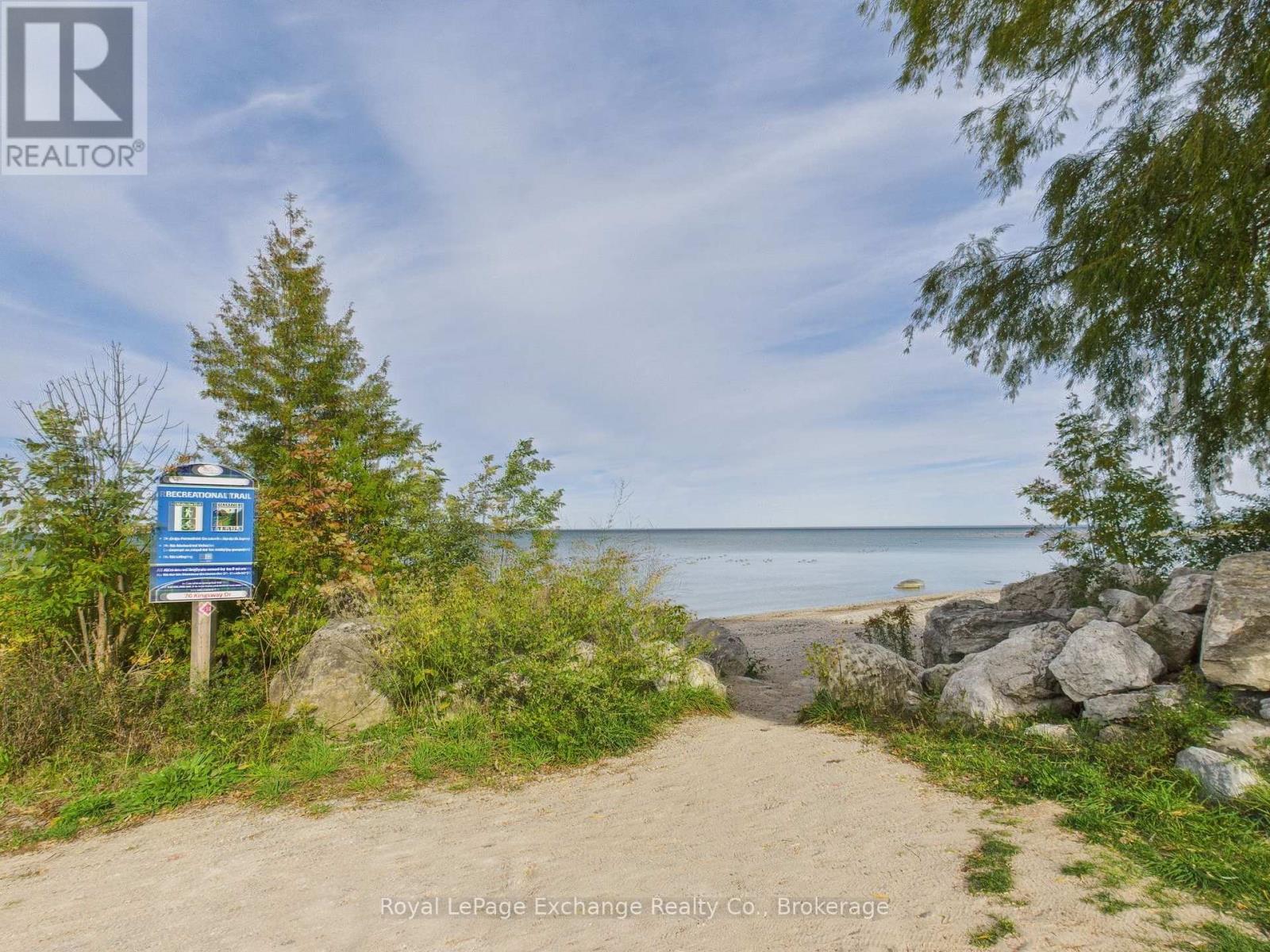 76 Kingsway Street, Kincardine, Ontario  N2Z 1B3 - Photo 24 - X12440758