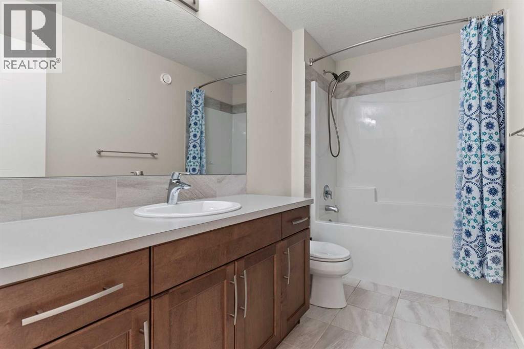 162 Masters Common Se, Calgary, Alberta  T3M 2N4 - Photo 17 - A2248248