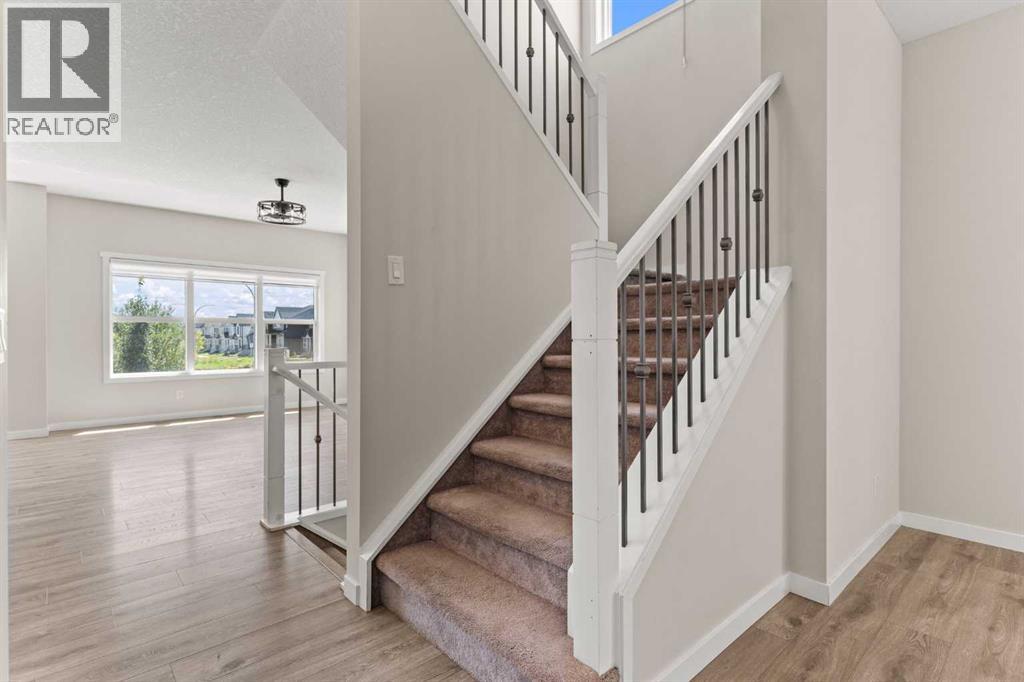 162 Masters Common Se, Calgary, Alberta  T3M 2N4 - Photo 6 - A2248248