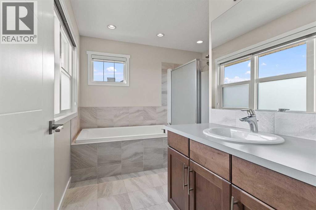 162 Masters Common Se, Calgary, Alberta  T3M 2N4 - Photo 25 - A2248248