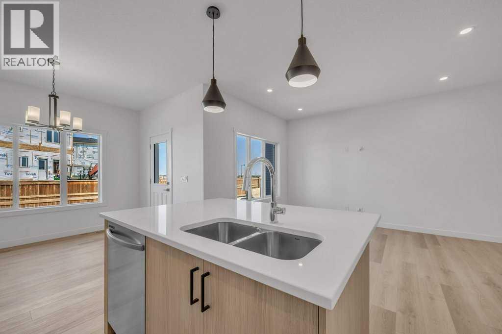 42 Homestead Common Ne, Calgary, Alberta  T3J 5V9 - Photo 10 - A2253829