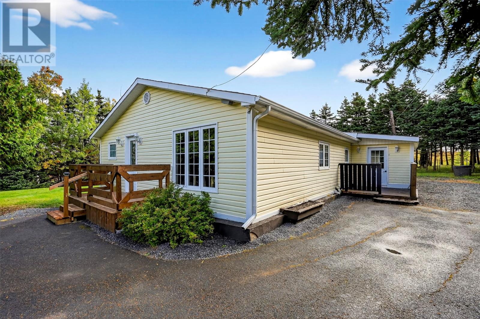 190 Neck Road, Bay Roberts, Newfoundland & Labrador  A0A 1X0 - Photo 1 - 1291154