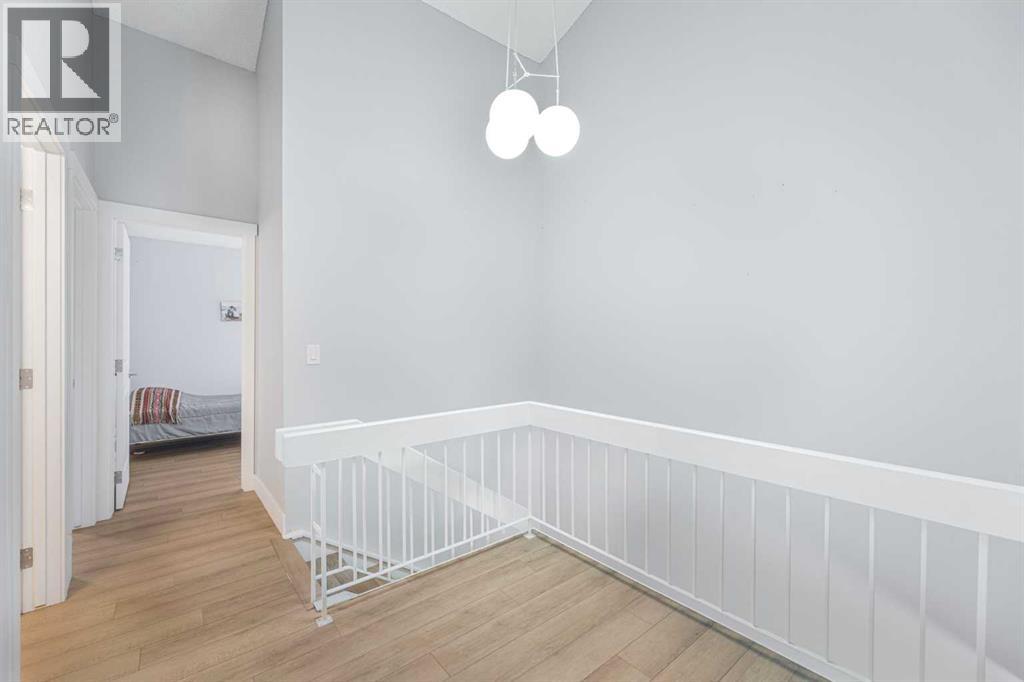 352 Brae Glen Road Sw, Calgary, Alberta  T2W 1B6 - Photo 15 - A2257928