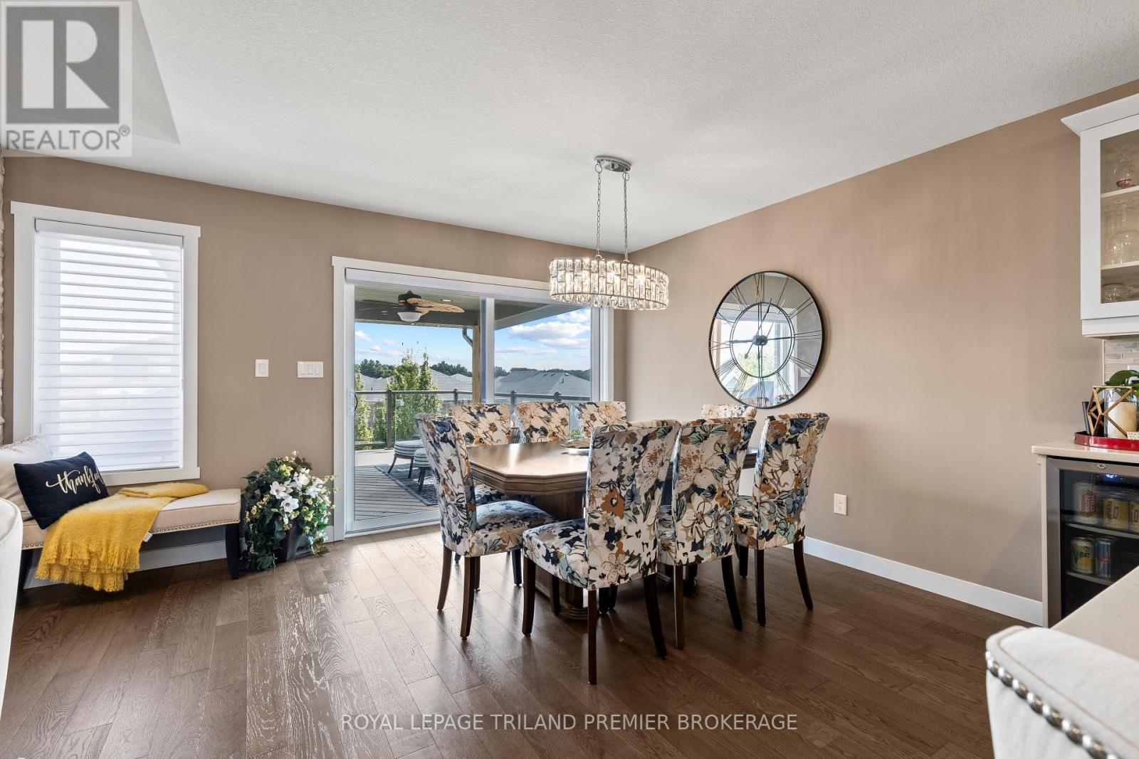 6 Nicoles Trail, Thames Centre, Ontario  N0M 2P0 - Photo 11 - X12440700