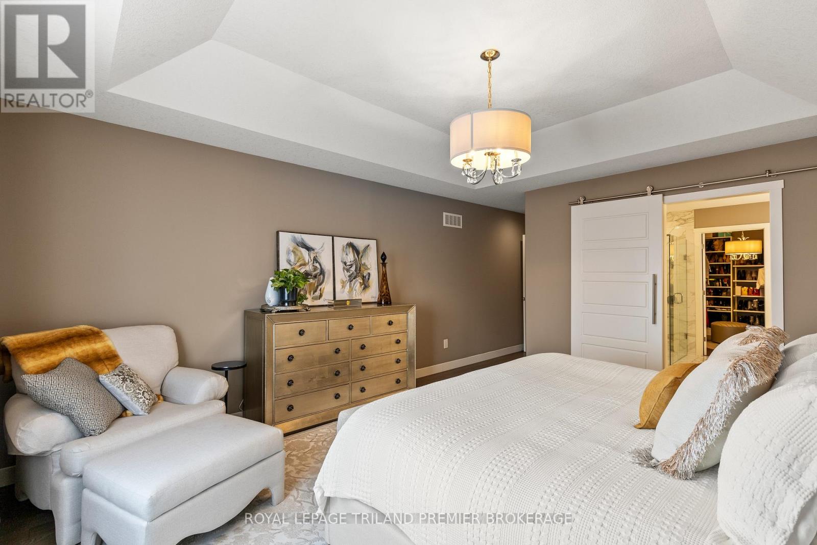 6 Nicoles Trail, Thames Centre, Ontario  N0M 2P0 - Photo 17 - X12440700