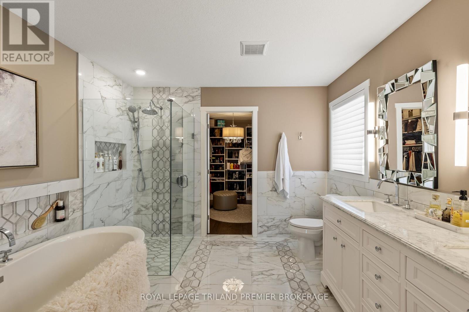 6 Nicoles Trail, Thames Centre, Ontario  N0M 2P0 - Photo 18 - X12440700