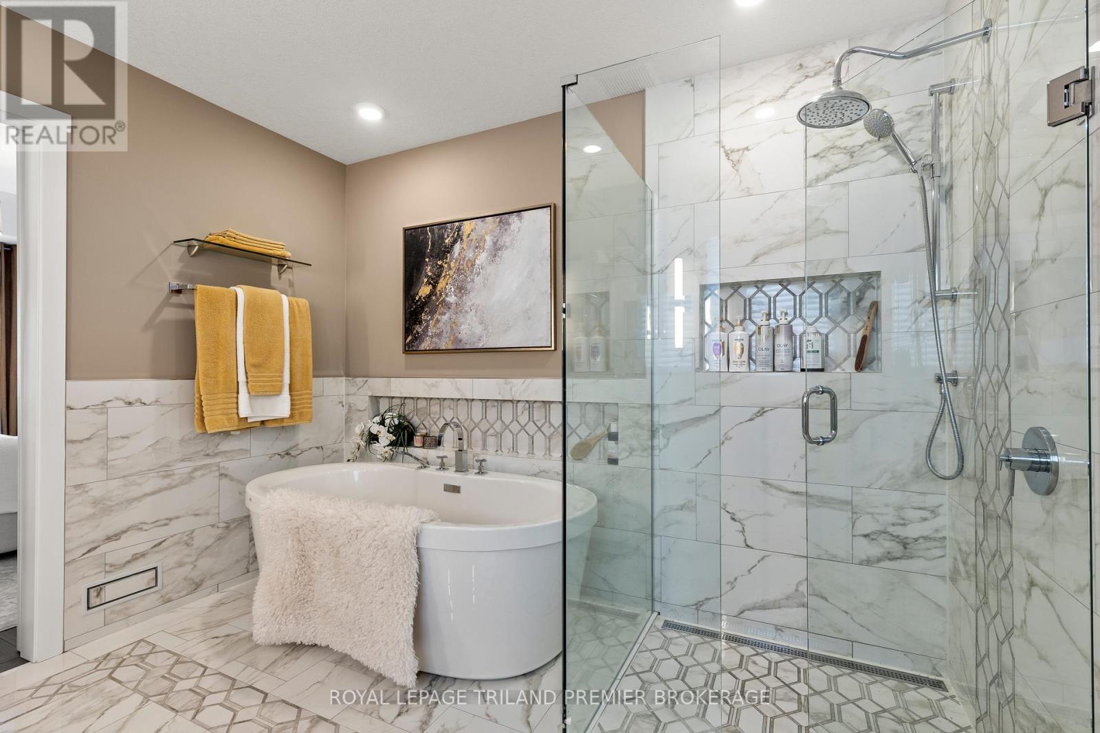 6 Nicoles Trail, Thames Centre, Ontario  N0M 2P0 - Photo 19 - X12440700