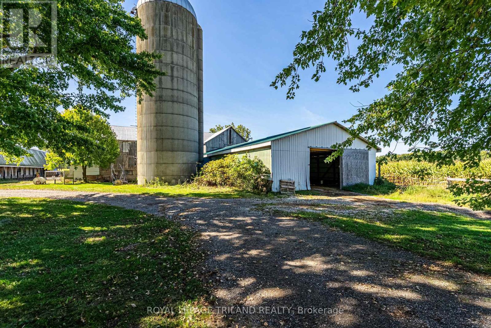 5901 Elgin Road, Thames Centre, Ontario  N0L 1B0 - Photo 10 - X12440716