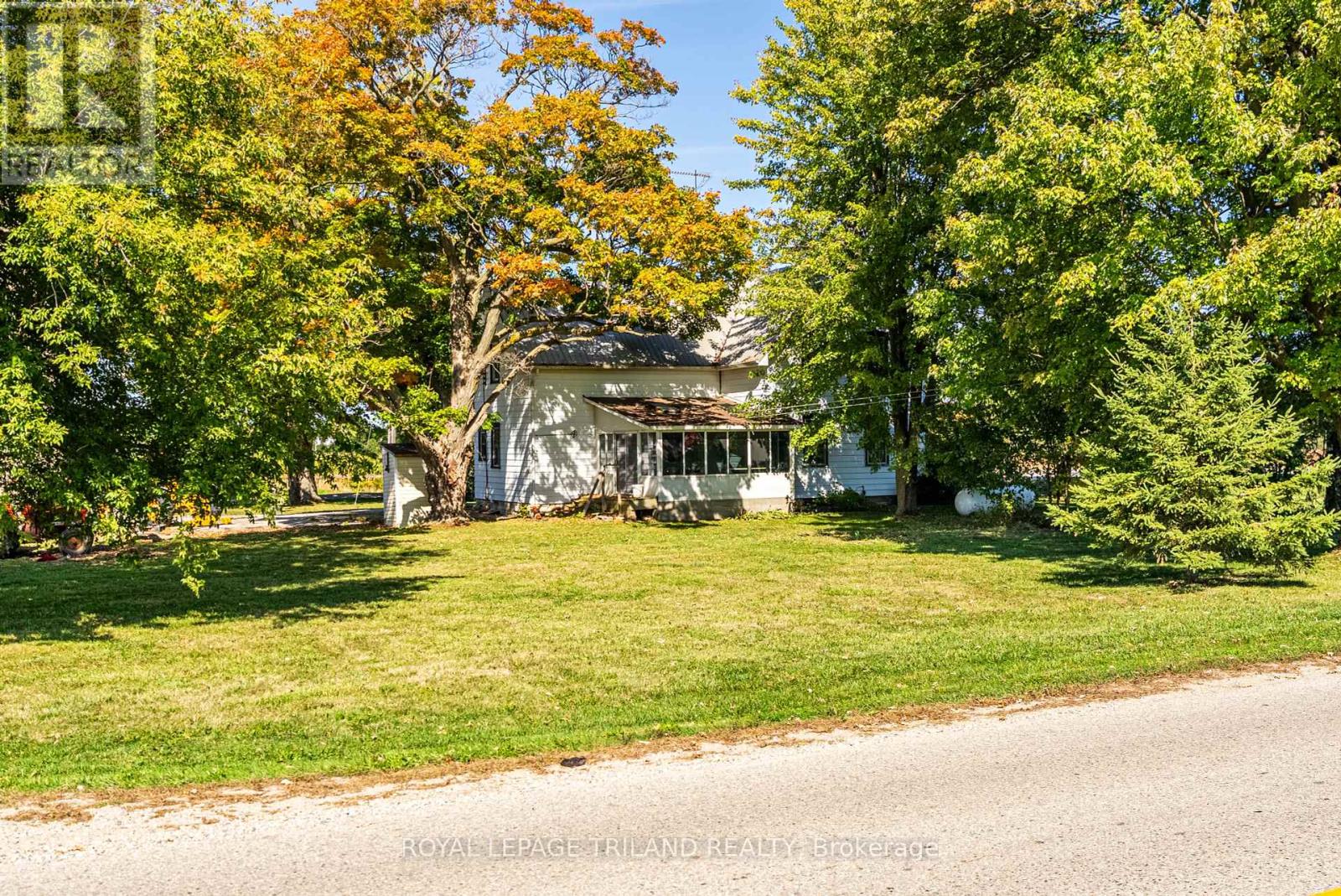 5901 Elgin Road, Thames Centre, Ontario  N0L 1B0 - Photo 3 - X12440716