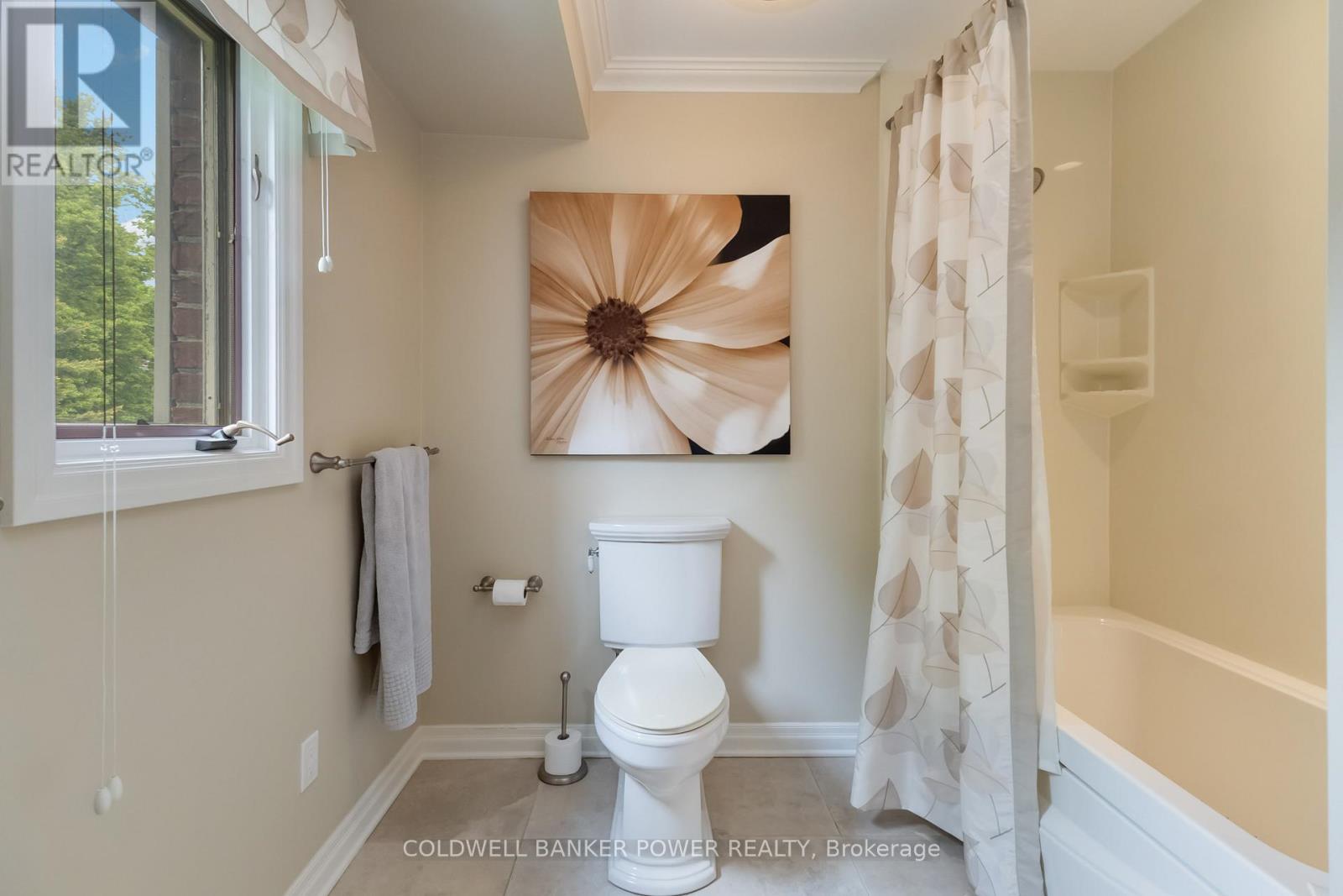 41 Hampton Crescent, London North, Ontario  N6H 2N7 - Photo 35 - X12440724