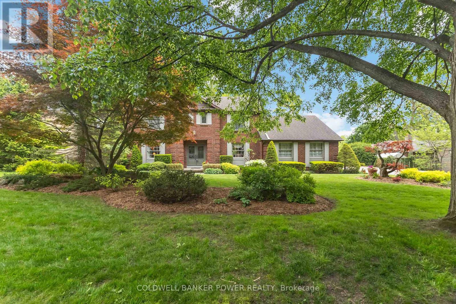 41 Hampton Crescent, London North, Ontario  N6H 2N7 - Photo 5 - X12440724