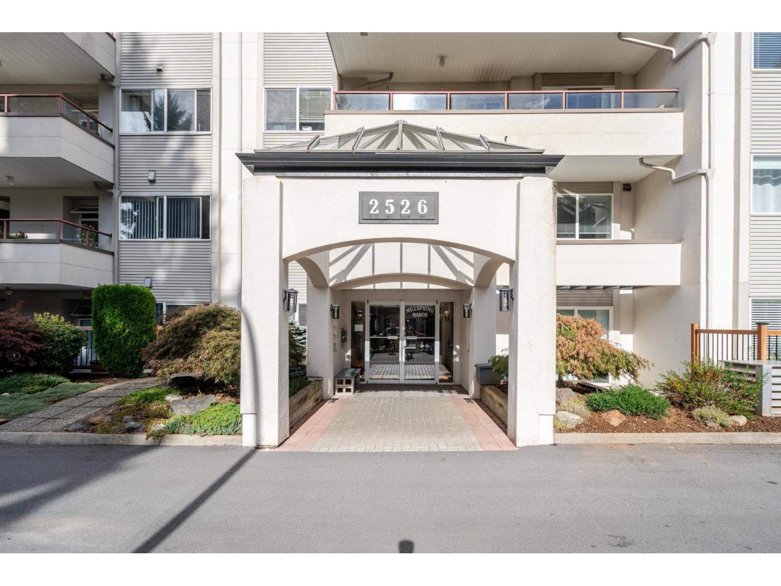 105 2526 Lakeview Crescent, Abbotsford, British Columbia  V2S 3A9 - Photo 3 - R3054464