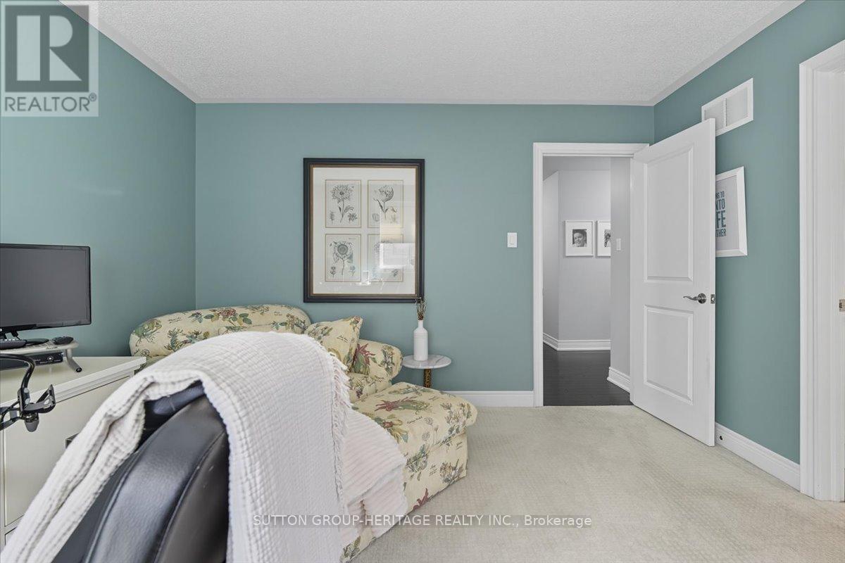 22 Glengowan Street, Whitby, Ontario  L1R 0K9 - Photo 17 - E12440648