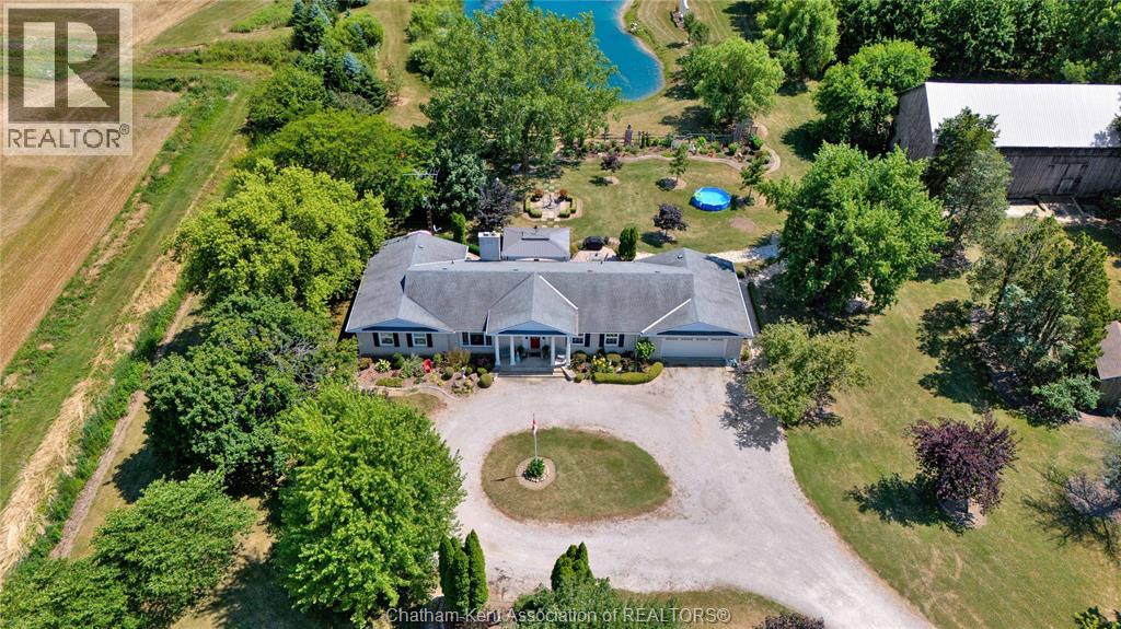 7598 Middle Line, Charing Cross, Ontario  N0P 1G0 - Photo 2 - 25025041