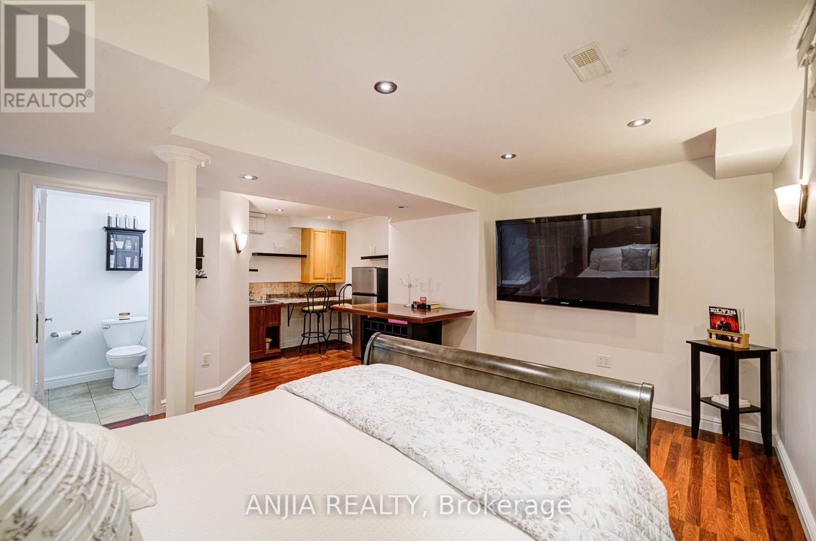 97 Blackthorn Drive, Vaughan, Ontario  L6A 3N2 - Photo 38 - N12439831