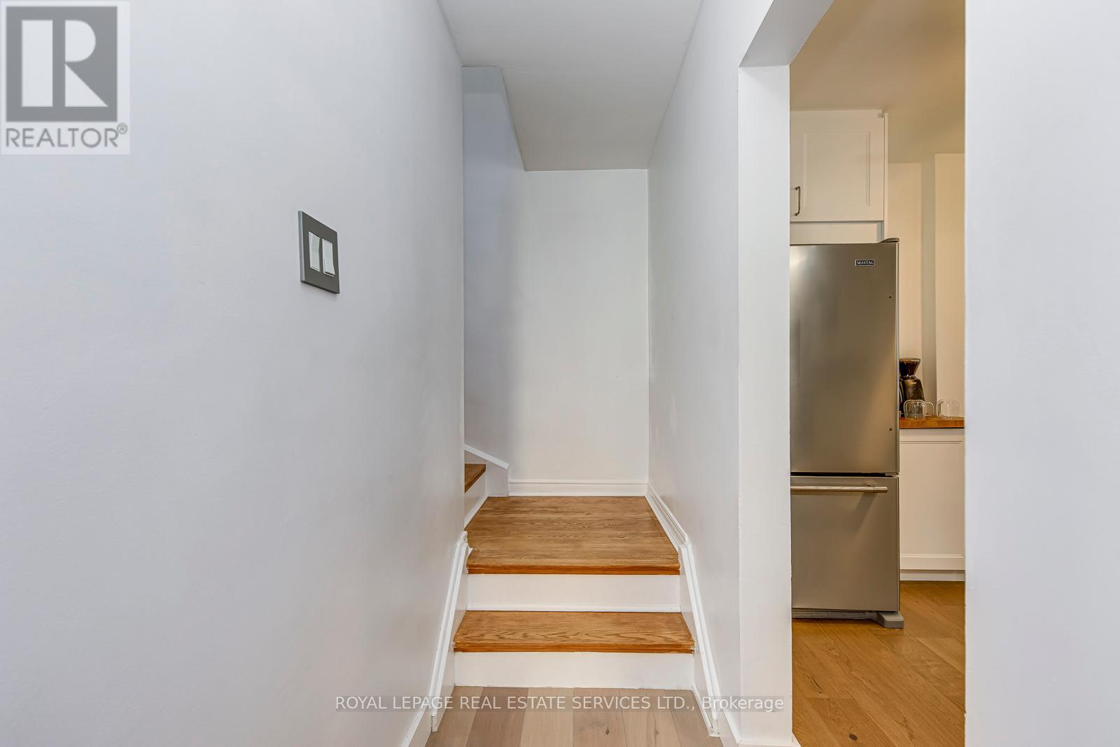 2257 Wiseman Court, Mississauga (Clarkson), Ontario  L5J 1P4 - Photo 11 - W12440516