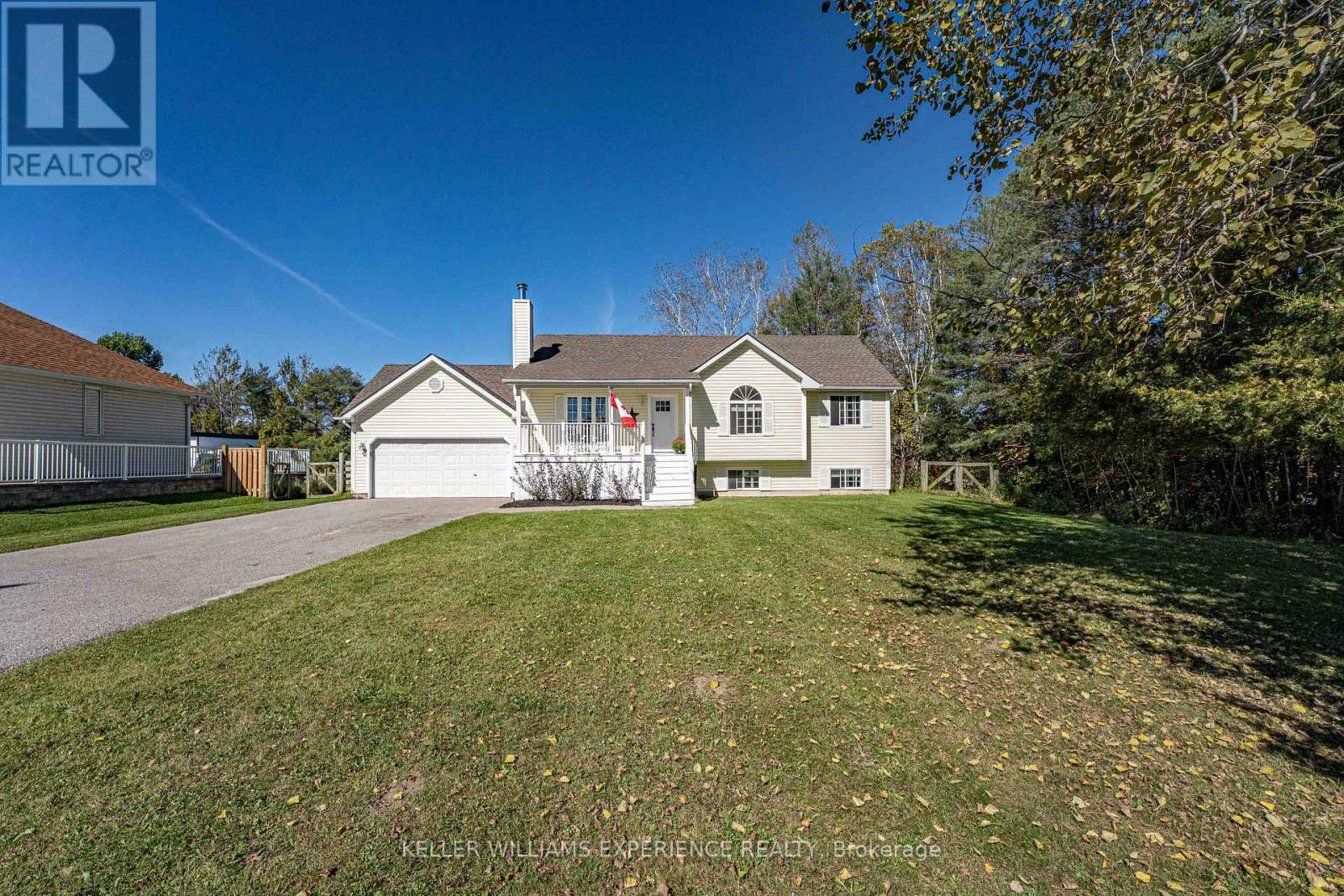 5318 Conc 3 Sunnidale Road, Clearview, Ontario  L0M 1N0 - Photo 2 - S12440577