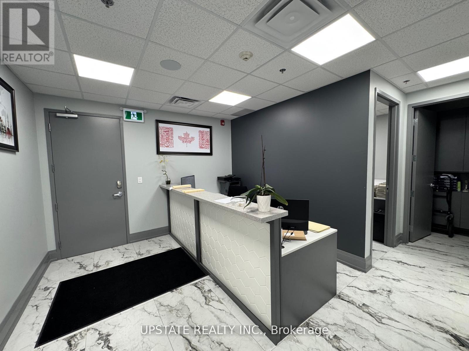 206 - 9280 Goreway Drive, Brampton, Ontario  L6P 4N1 - Photo 2 - W12440602