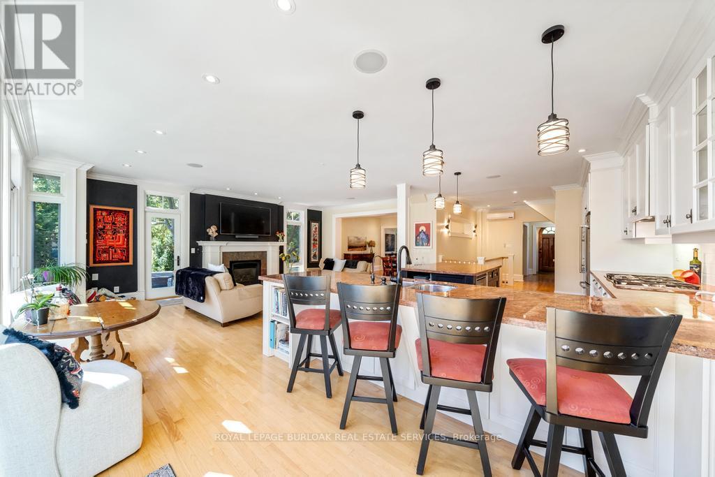 3104 First Street, Burlington, Ontario  L7N 1C6 - Photo 16 - W12440606