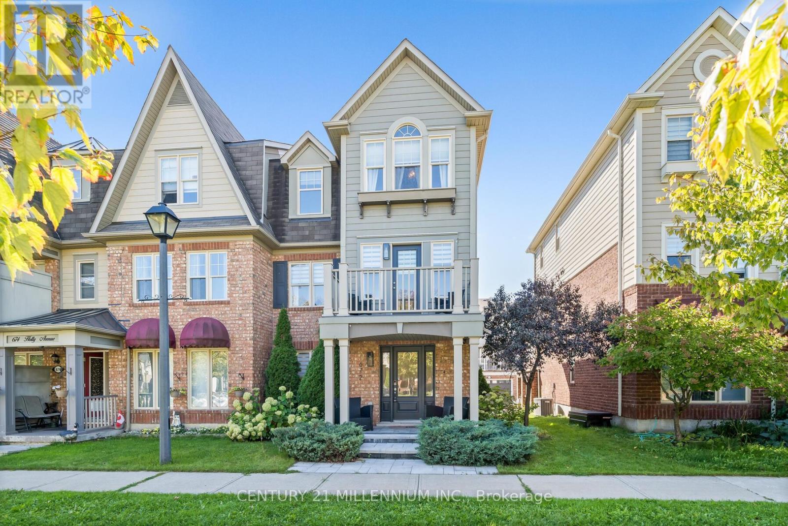672 Holly Avenue, Milton, Ontario  L9T 0G2 - Photo 2 - W12440618
