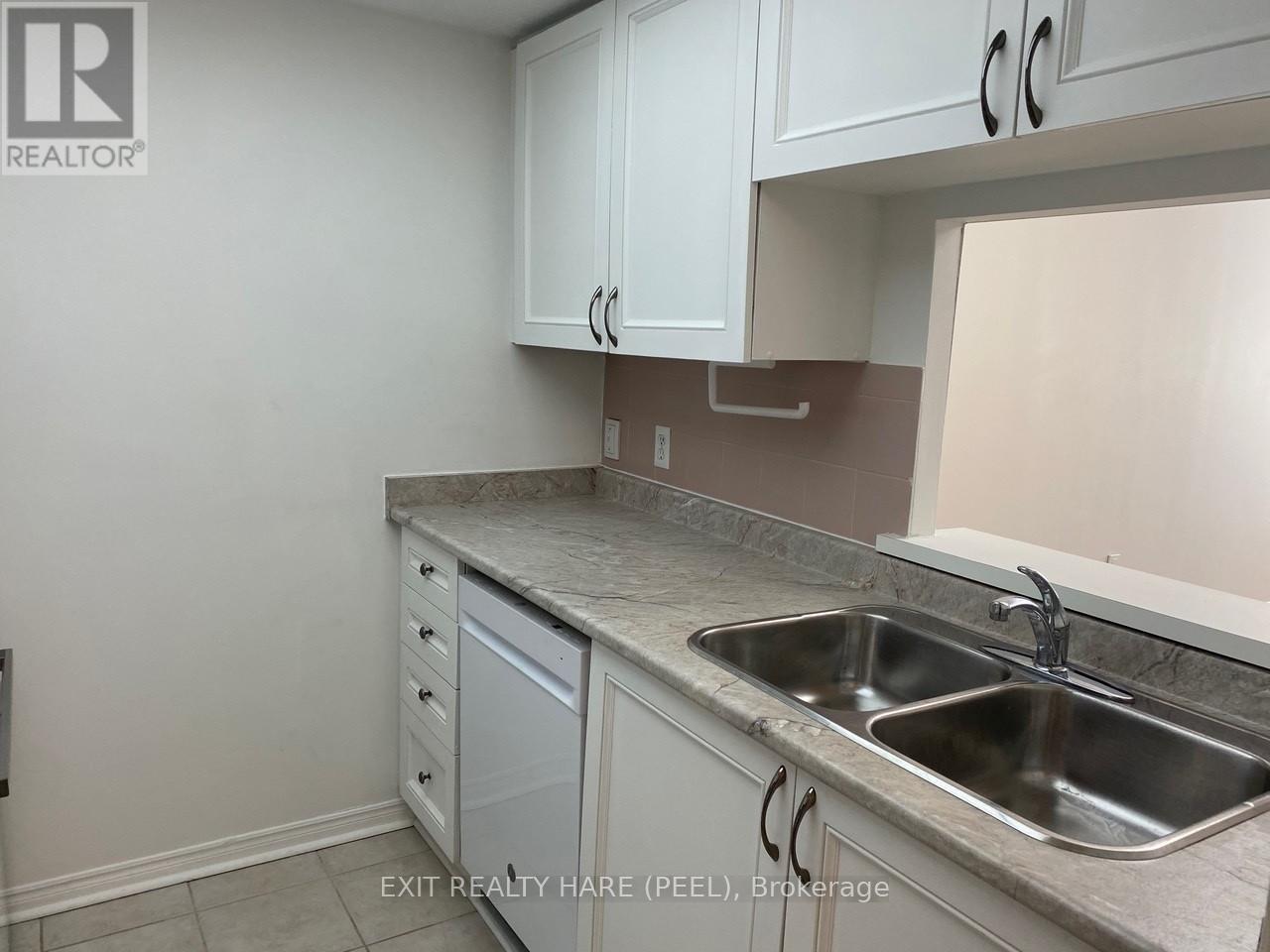 102 - 8351 Mclaughlin Road S, Brampton, Ontario  L6Y 4H8 - Photo 10 - W12440628