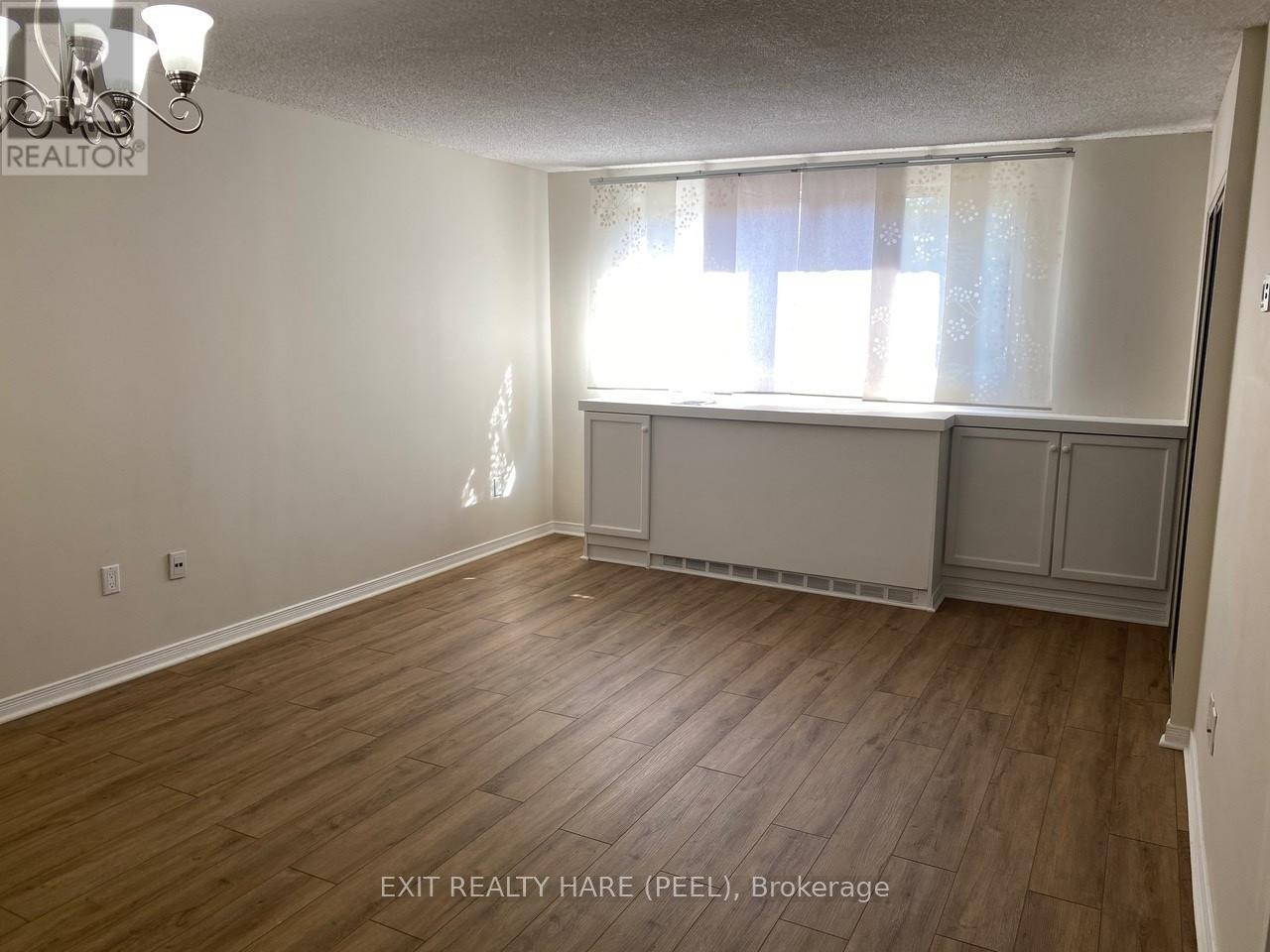 102 - 8351 Mclaughlin Road S, Brampton, Ontario  L6Y 4H8 - Photo 9 - W12440628