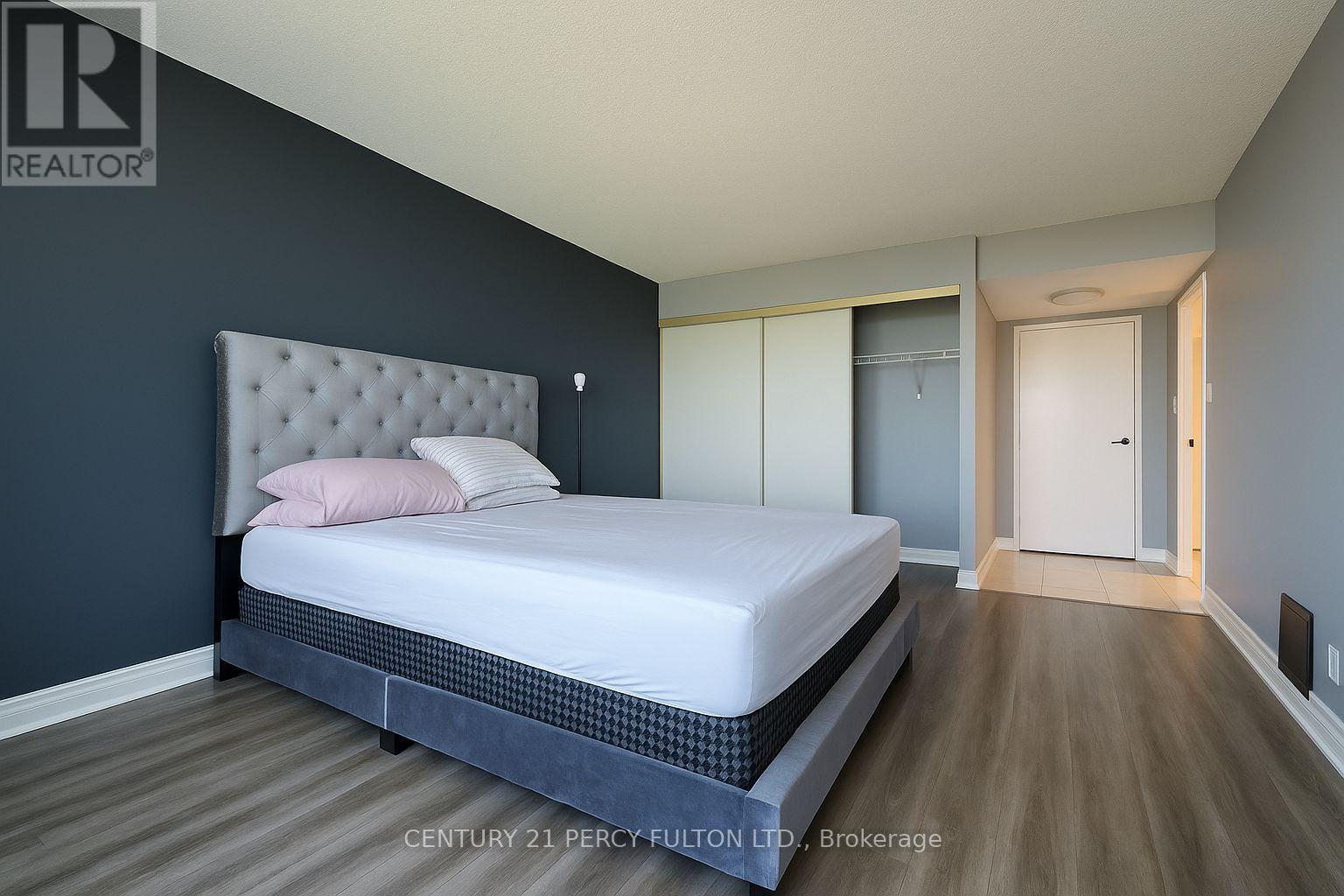 1103 - 61 Markbrook Lane, Toronto, Ontario  M9V 5E7 - Photo 18 - W12440637