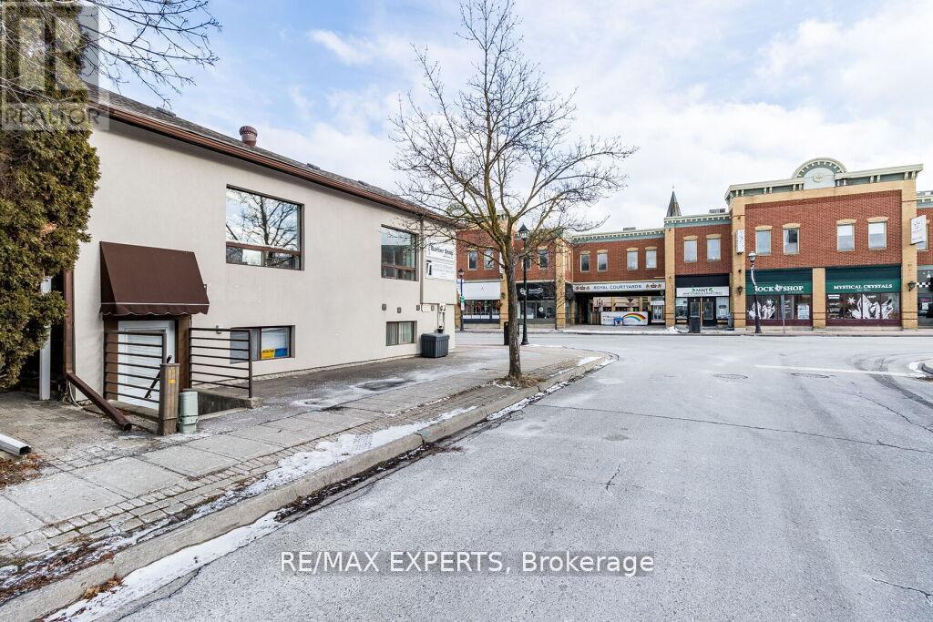 23 King Street E, Caledon, Ontario  L7E 1C2 - Photo 4 - W12440647