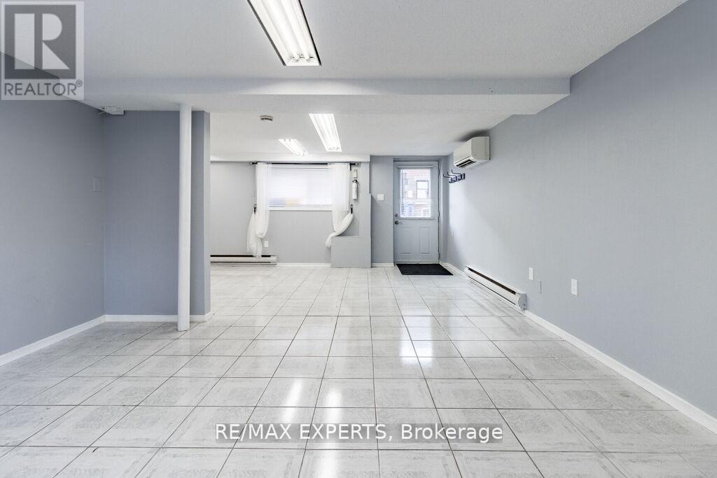 23 King Street E, Caledon, Ontario  L7E 1C2 - Photo 5 - W12440647