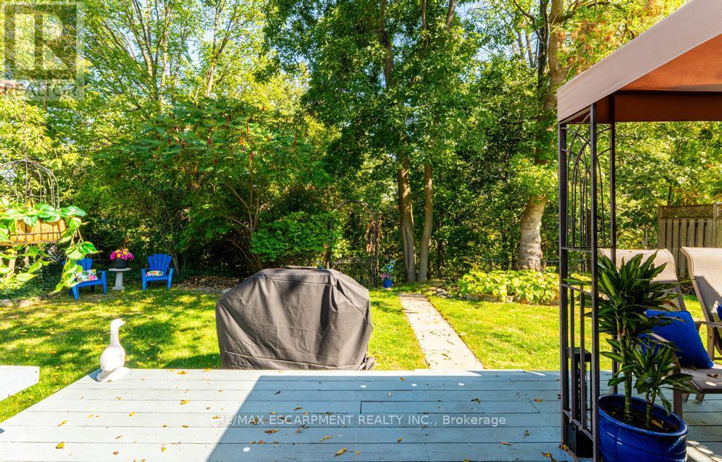 11 Beland Court, Hamilton, Ontario  L8K 3T8 - Photo 24 - X12431705