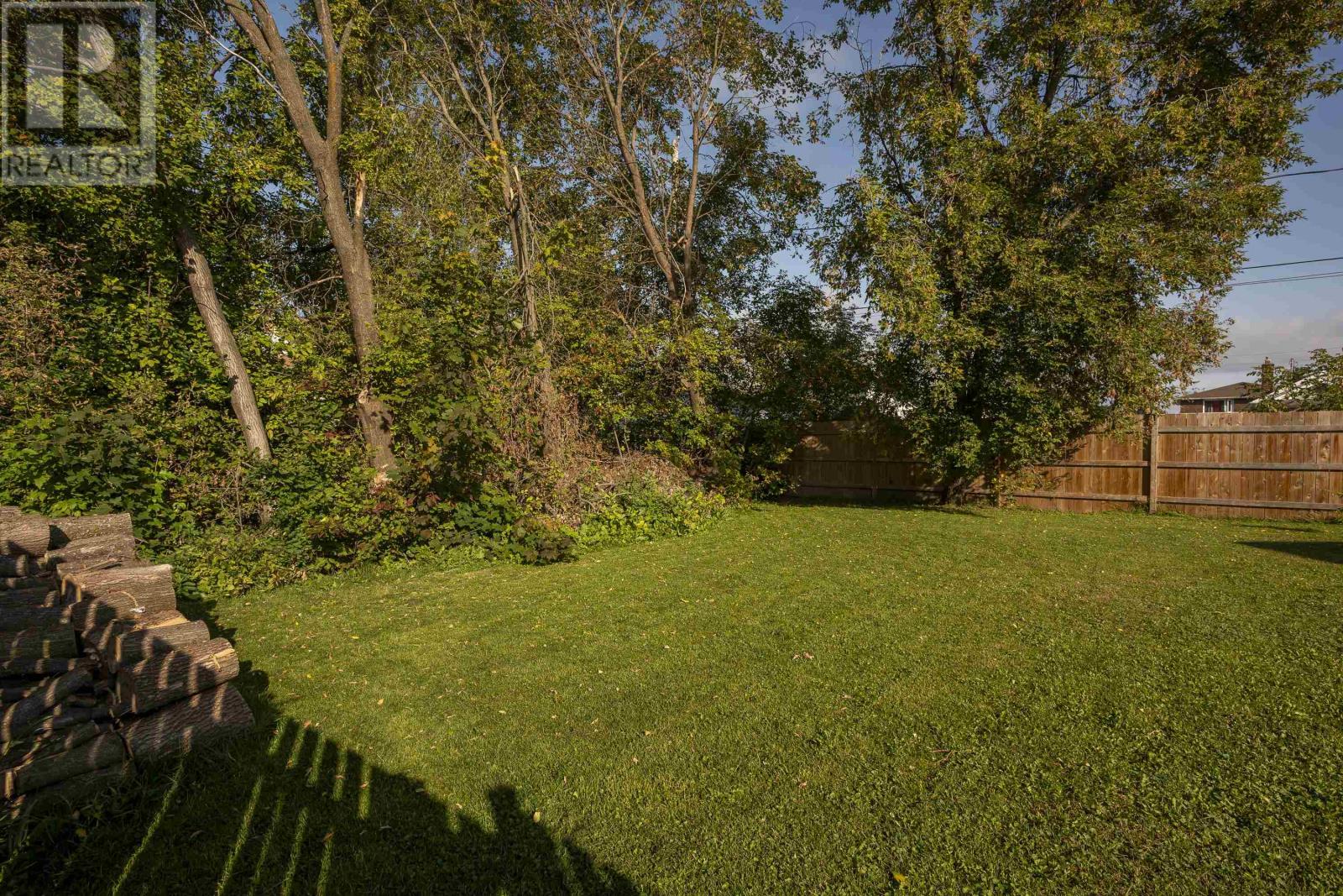 1611 Broadmore Ave, Thunder Bay, Ontario  P7E 2Z4 - Photo 34 - TB252992