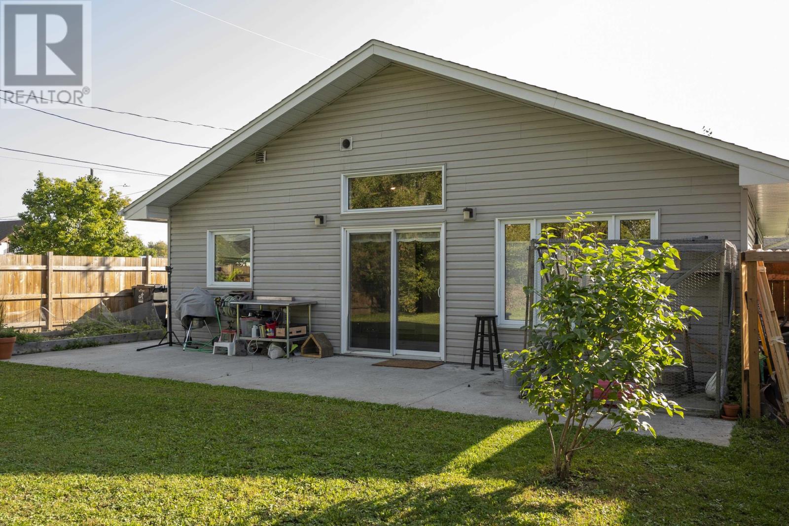 1611 Broadmore Ave, Thunder Bay, Ontario  P7E 2Z4 - Photo 33 - TB252992