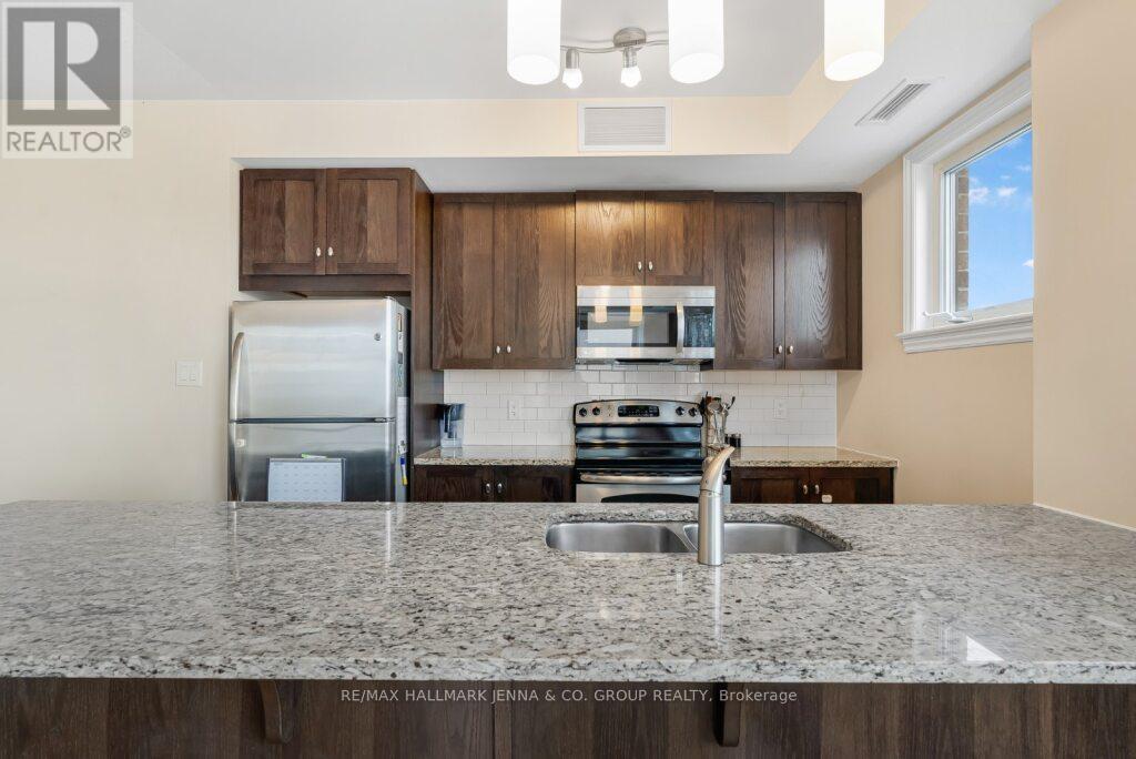 201 - 140 Guelph Private, Ottawa, Ontario  K2T 0J2 - Photo 9 - X12440690