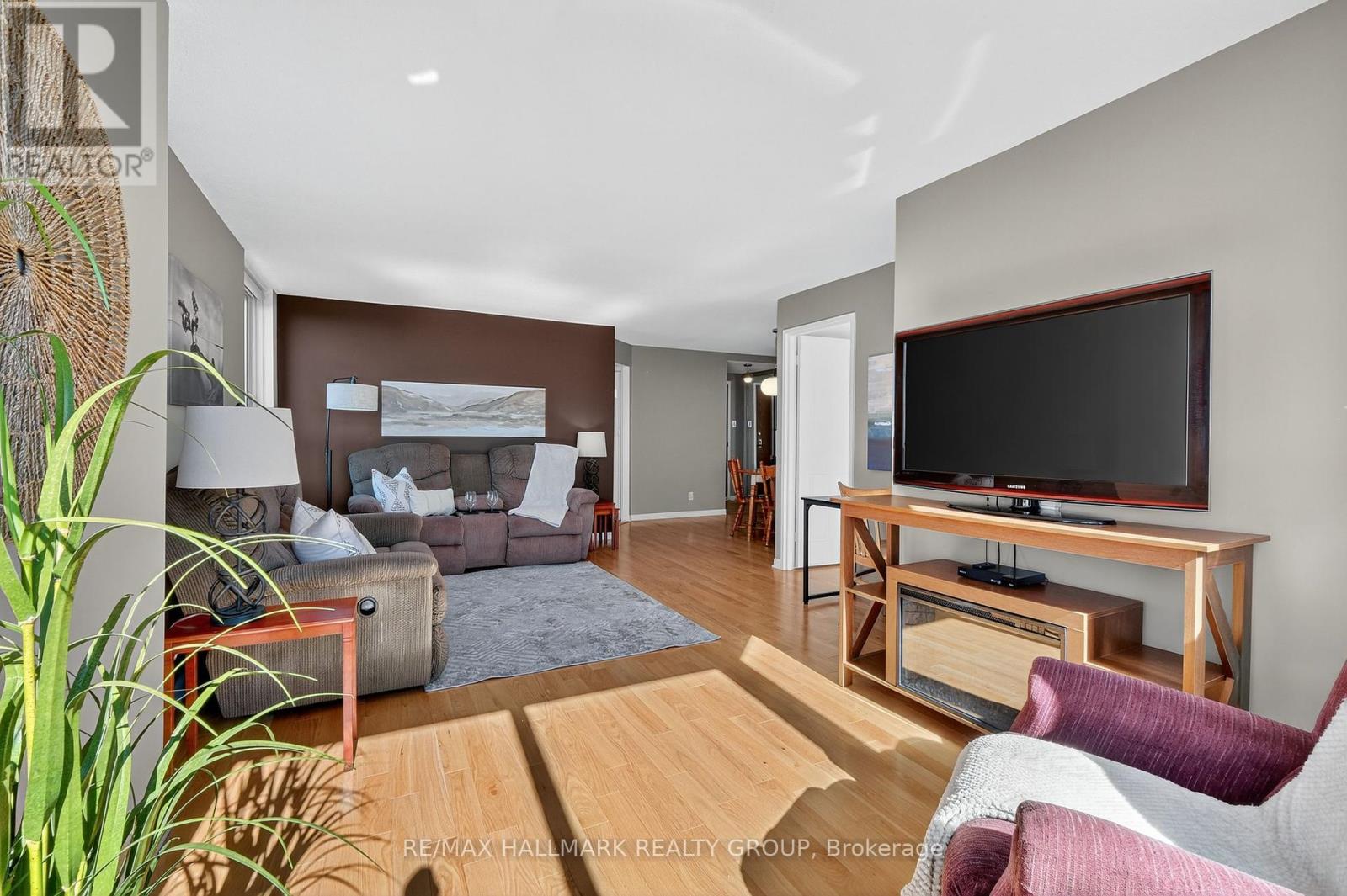 1207 - 80 Sandcastle Drive, Ottawa, Ontario  K2H 9E7 - Photo 21 - X12440757