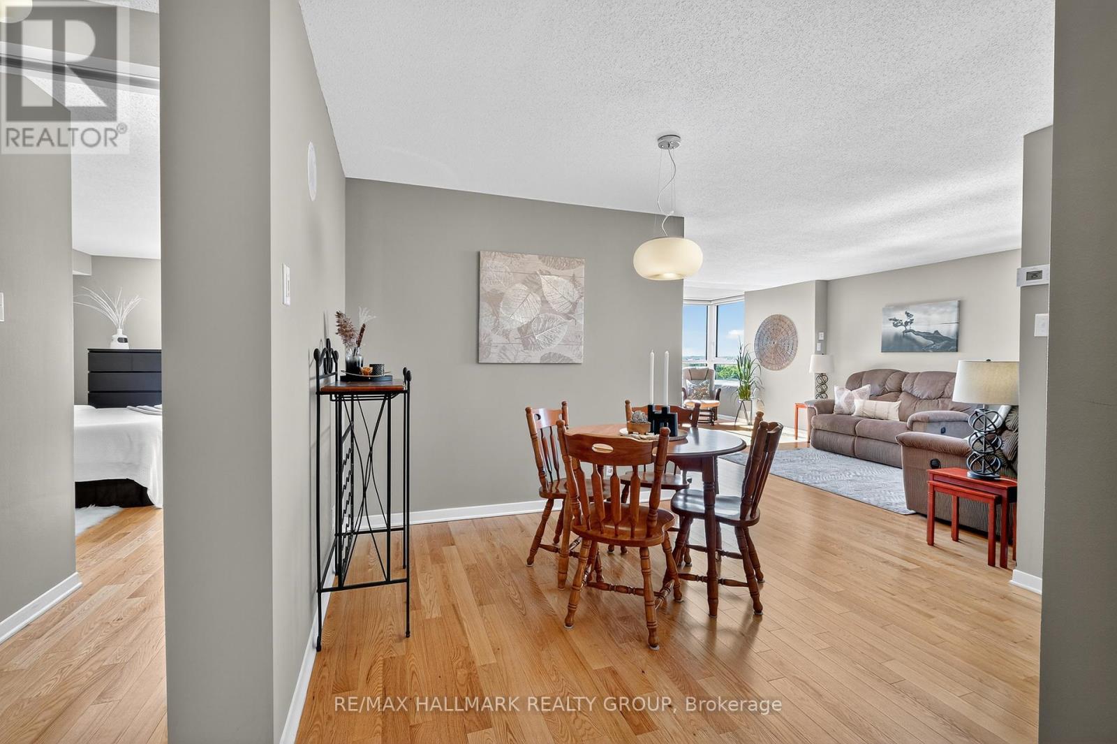 1207 - 80 Sandcastle Drive, Ottawa, Ontario  K2H 9E7 - Photo 9 - X12440757