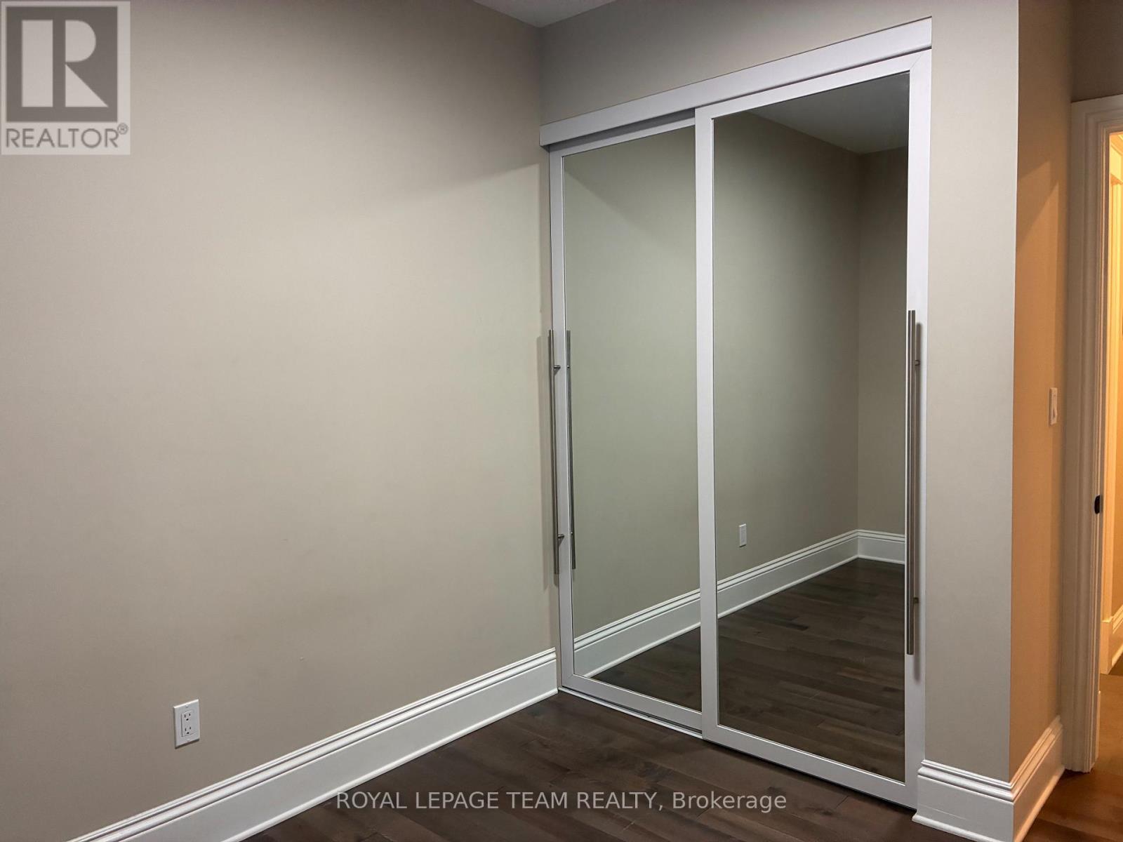 1 - 75 Cathcart Street, Ottawa, Ontario  K1N 5B7 - Photo 12 - X12440762