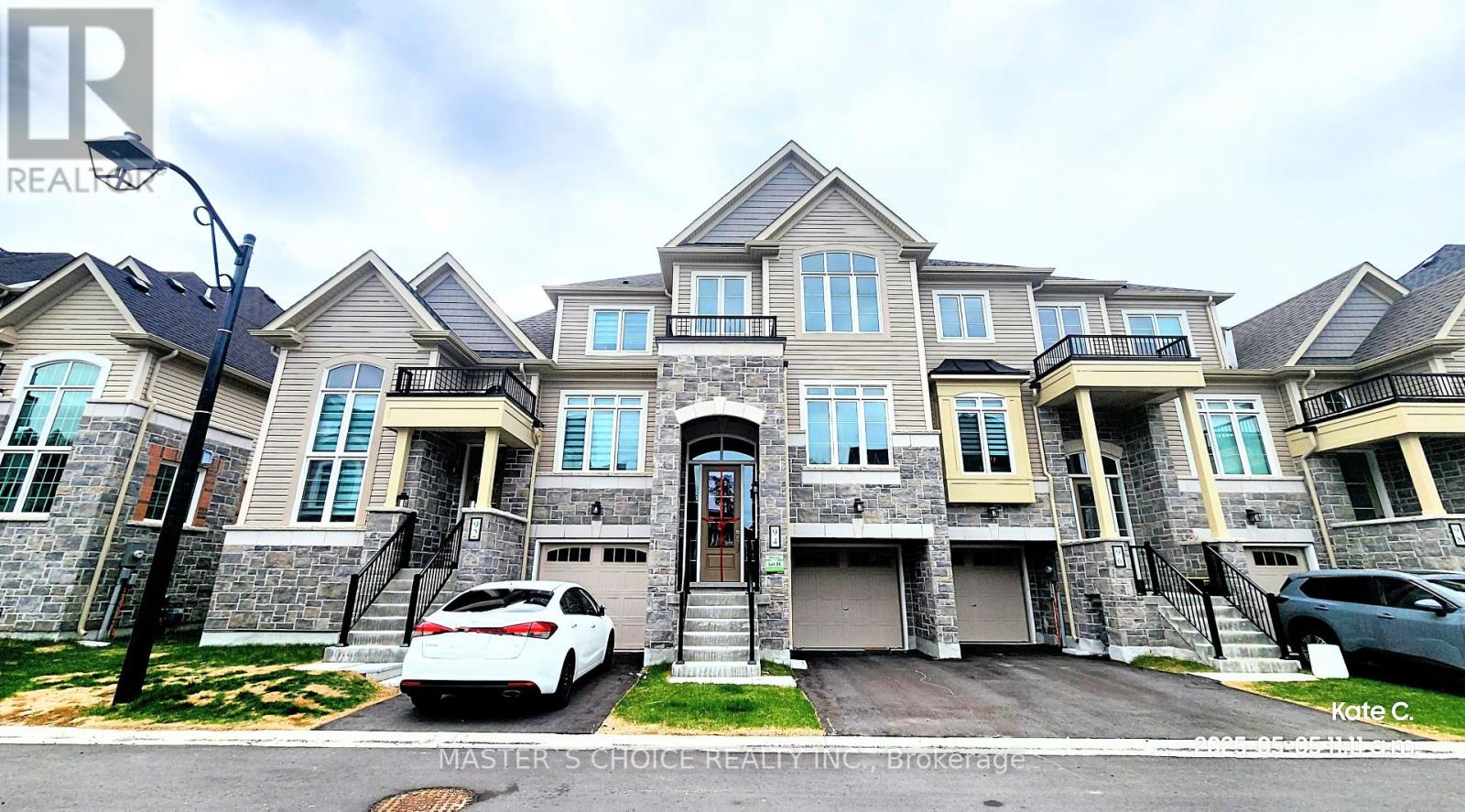 92 Lyall Stokes Circle, East Gwillimbury, Ontario  L0G 1M0 - Photo 26 - N12438847