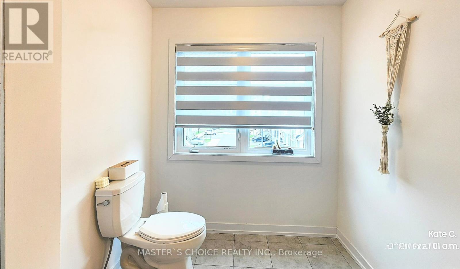 92 Lyall Stokes Circle, East Gwillimbury, Ontario  L0G 1M0 - Photo 21 - N12438847