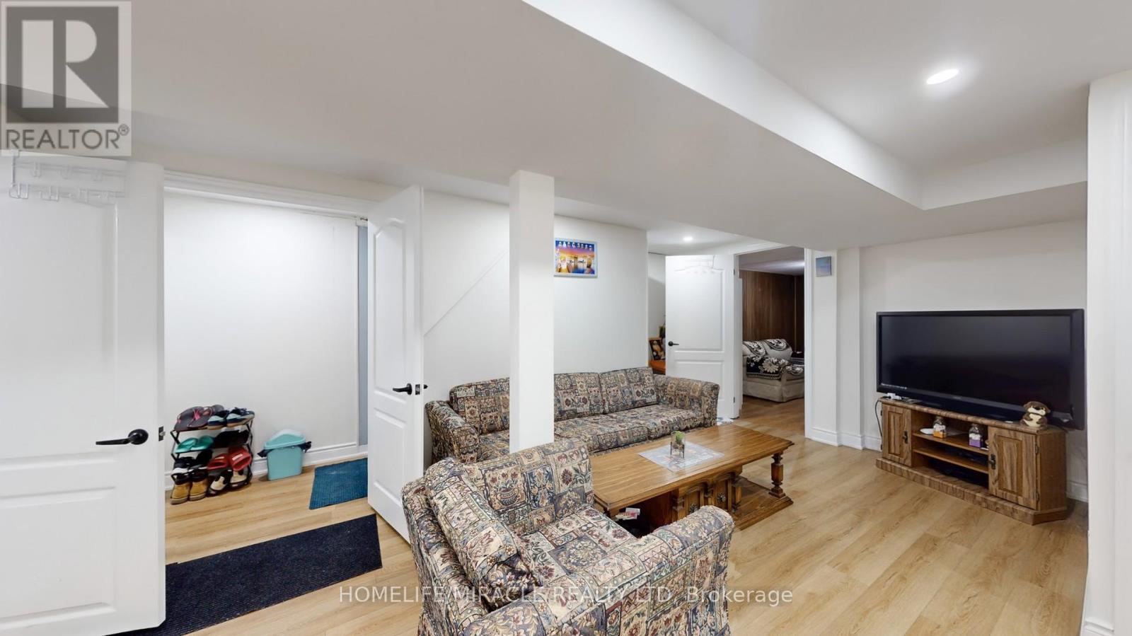64 Radford Drive, Brampton, Ontario  L6V 2Y9 - Photo 31 - W12435638
