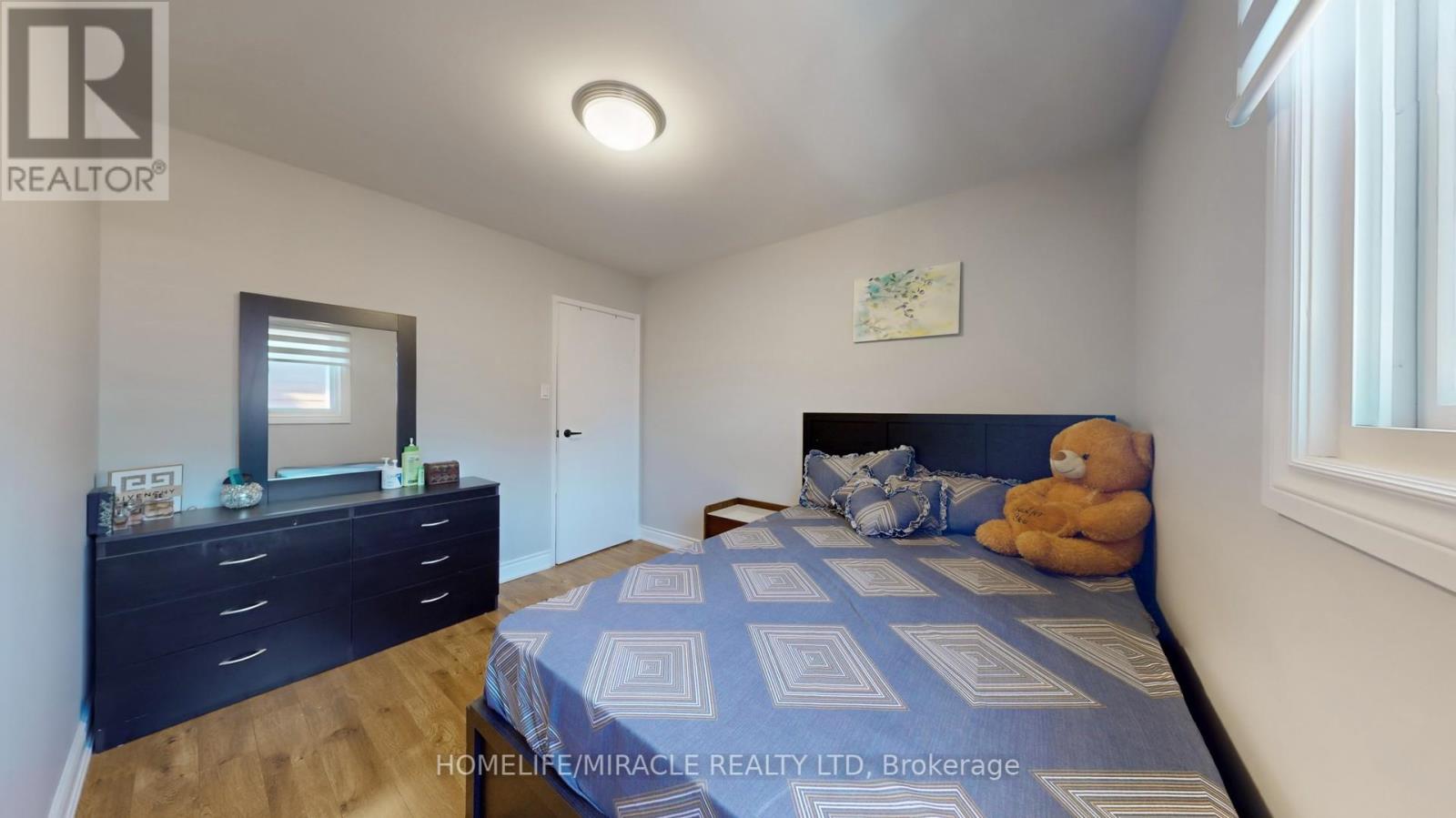 64 Radford Drive, Brampton, Ontario  L6V 2Y9 - Photo 22 - W12435638