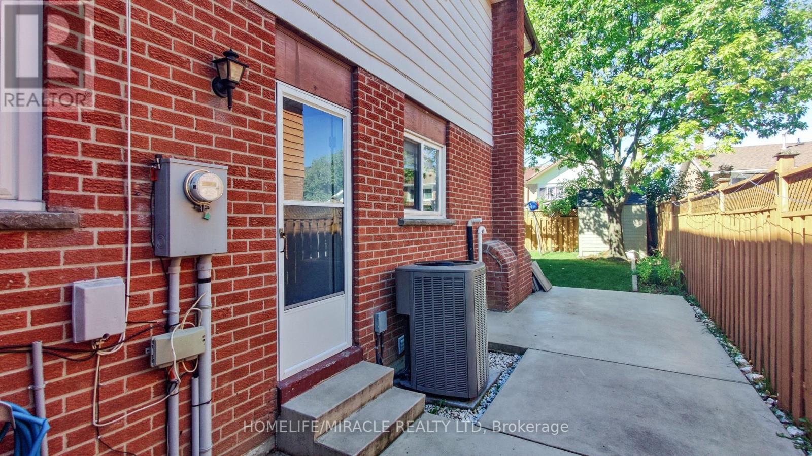 64 Radford Drive, Brampton, Ontario  L6V 2Y9 - Photo 50 - W12435638