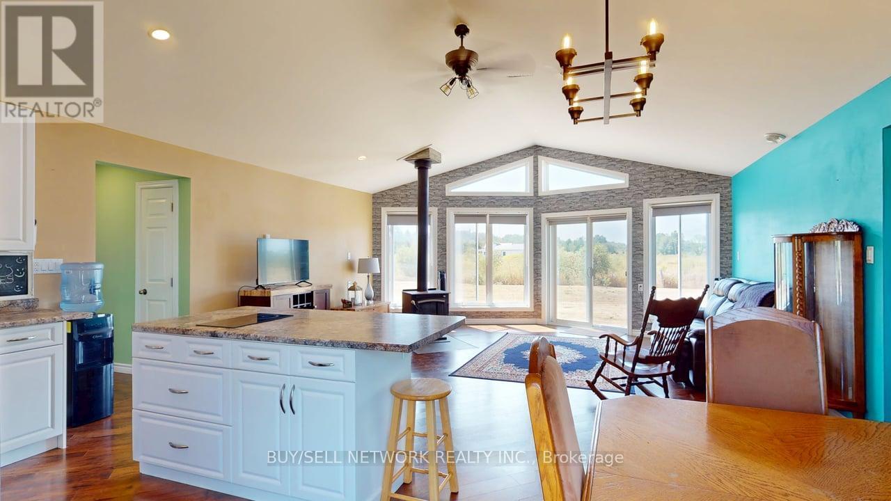 3435 Baseline Road, Otonabee-South Monaghan, Ontario  K0L 2G0 - Photo 12 - X12413023