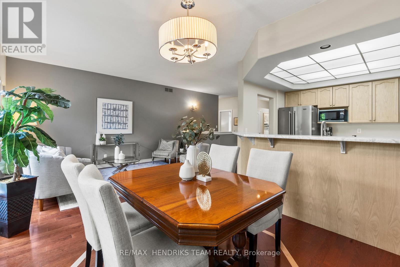 8 - 174 Martindale Road, St. Catharines (Grapeview), Ontario  L2S 3Z9 - Photo 14 - X12435268