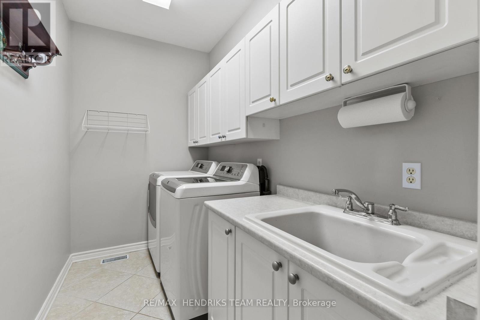 8 - 174 Martindale Road, St. Catharines (Grapeview), Ontario  L2S 3Z9 - Photo 23 - X12435268