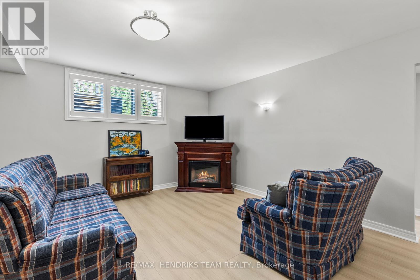 8 - 174 Martindale Road, St. Catharines (Grapeview), Ontario  L2S 3Z9 - Photo 26 - X12435268