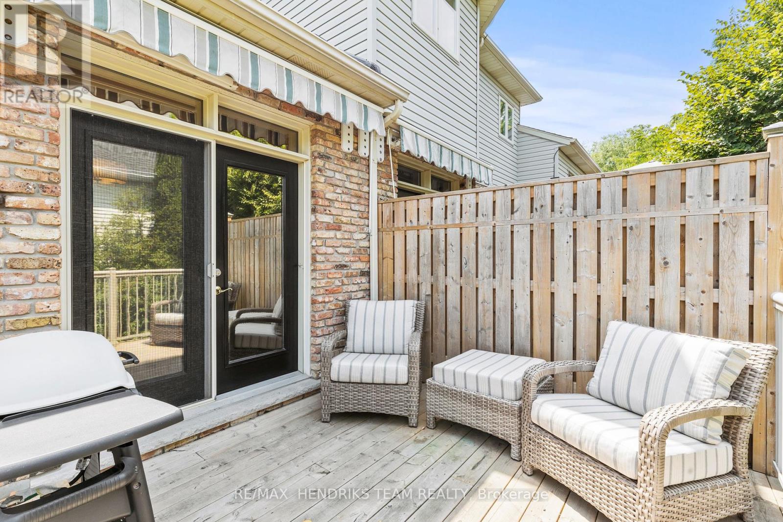 8 - 174 Martindale Road, St. Catharines (Grapeview), Ontario  L2S 3Z9 - Photo 36 - X12435268