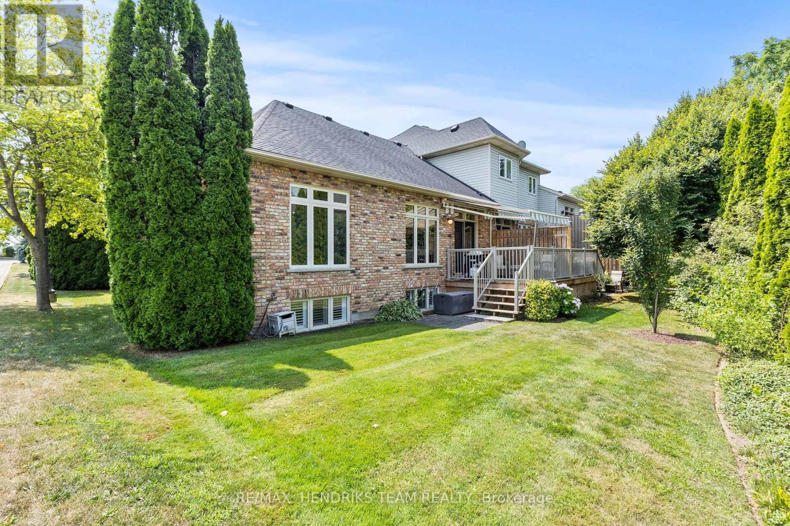 8 - 174 Martindale Road, St. Catharines (Grapeview), Ontario  L2S 3Z9 - Photo 40 - X12435268