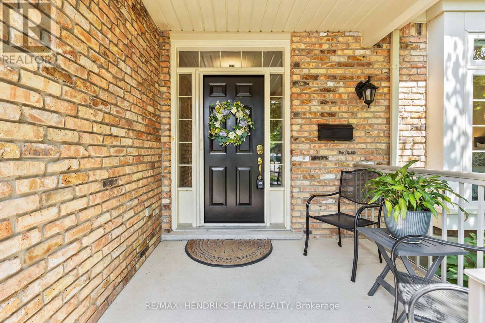 8 - 174 Martindale Road, St. Catharines (Grapeview), Ontario  L2S 3Z9 - Photo 5 - X12435268
